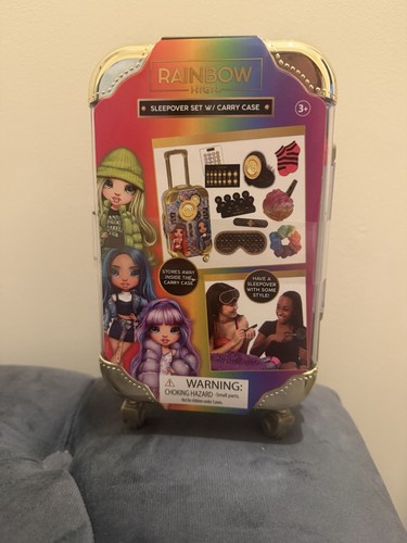 Rainbow high sleepover carry - high,